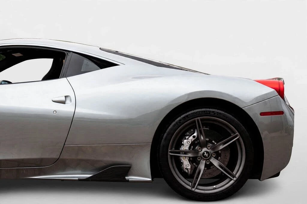 2014 Ferrari 458 Speciale - Image 26 of 31