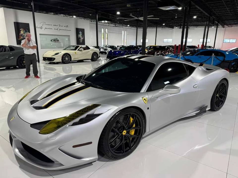 2014 Ferrari 458 Speciale - Image 3 of 12