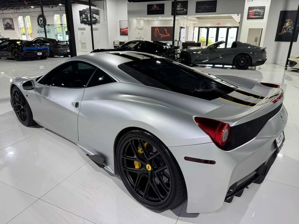 2014 Ferrari 458 Speciale - Image 5 of 12