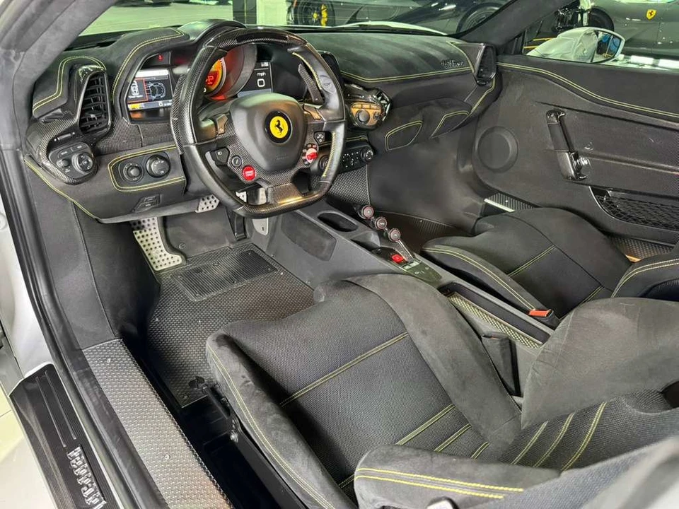 2014 Ferrari 458 Speciale - Image 9 of 12