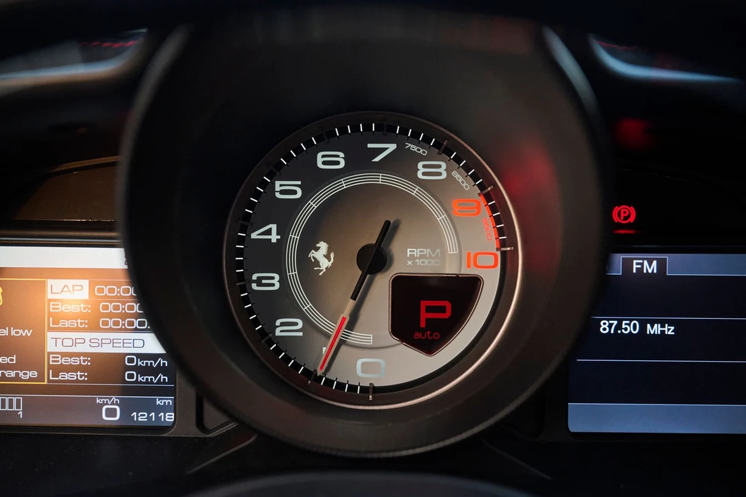 2014 Ferrari 458 Speciale - Image 6 of 10