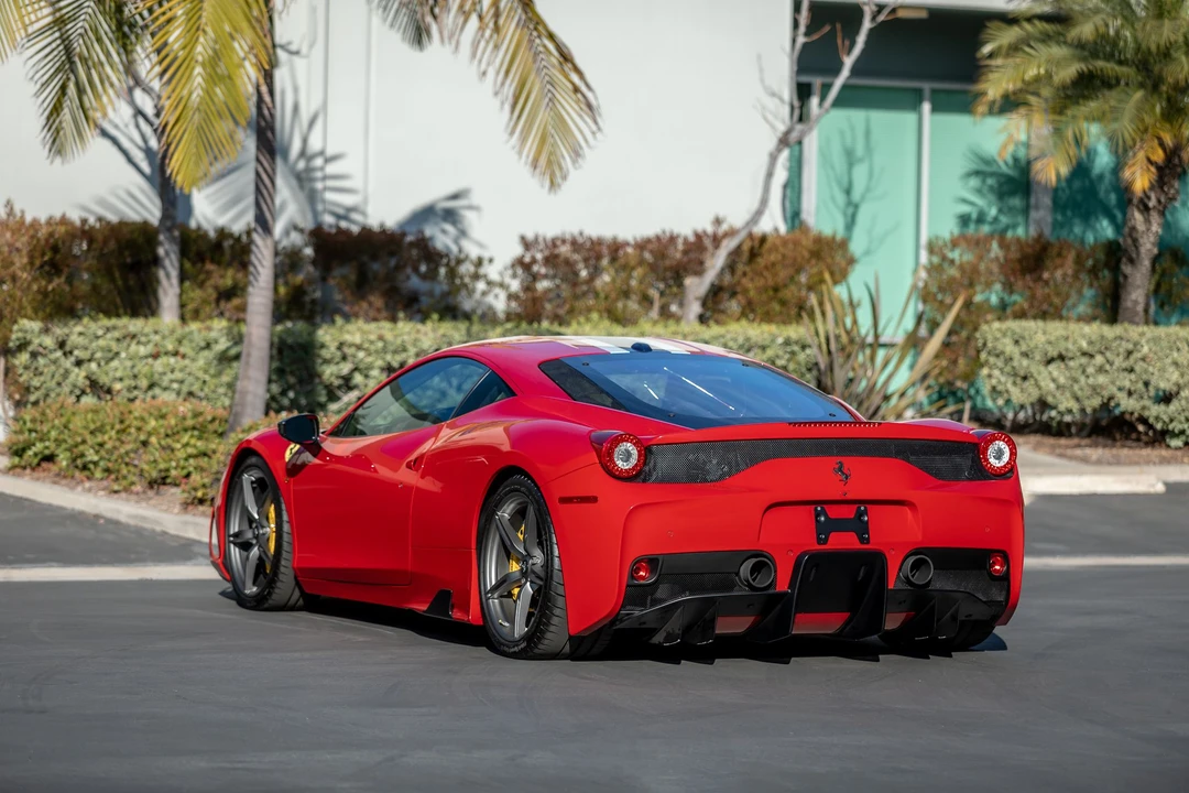 2014 Ferrari 458 Speciale - Image 6 of 31