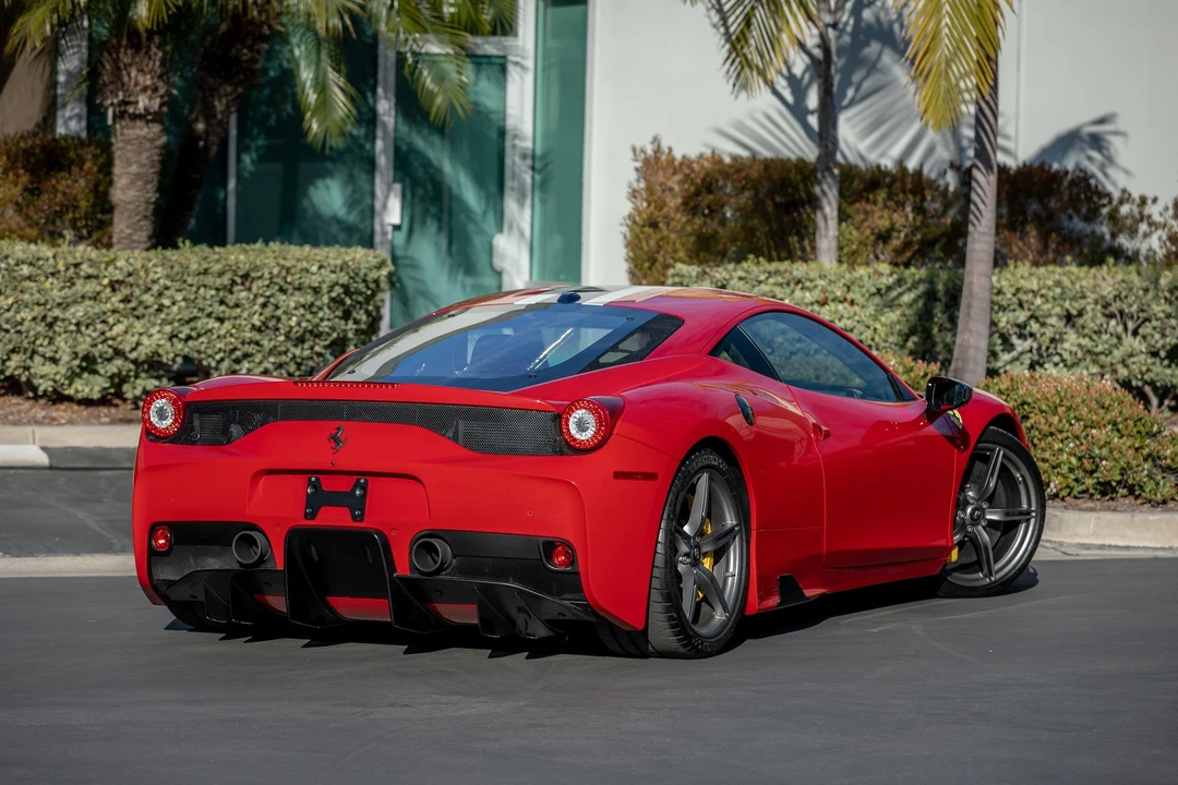2014 Ferrari 458 Speciale - Image 29 of 31