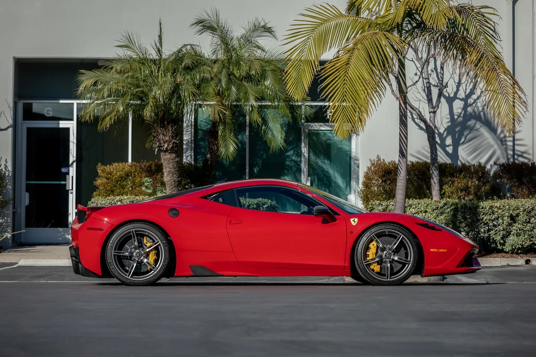 2014 Ferrari 458 Speciale - Image 26 of 31