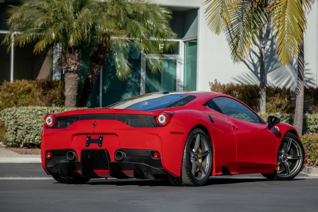 2014 Ferrari 458 Speciale - Image 28 of 31