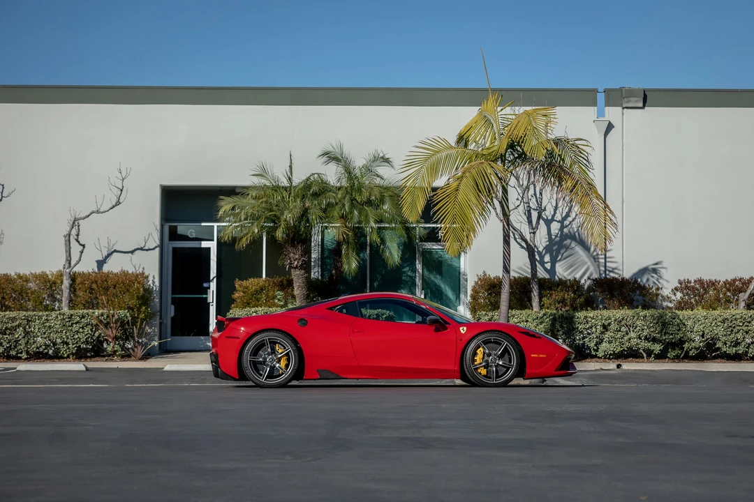 2014 Ferrari 458 Speciale - Image 25 of 31