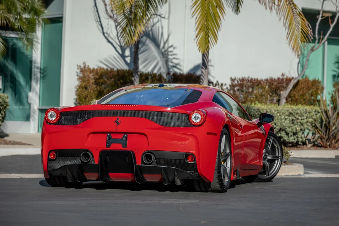 2014 Ferrari 458 Speciale - Image 30 of 31