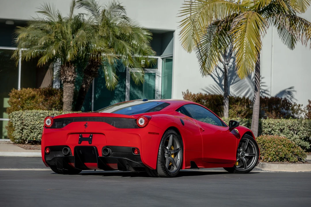 2014 Ferrari 458 Speciale - Image 27 of 31