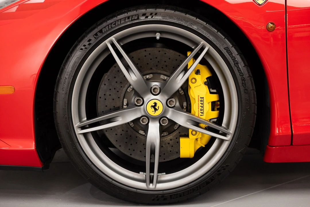 2014 Ferrari 458 Speciale - Image 13 of 31