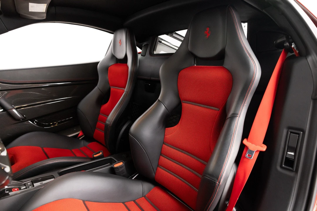 2014 Ferrari 458 Speciale - Image 3 of 31