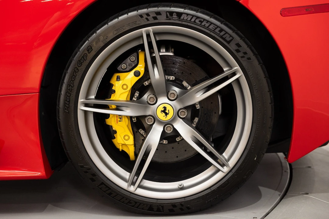 2014 Ferrari 458 Speciale - Image 14 of 31