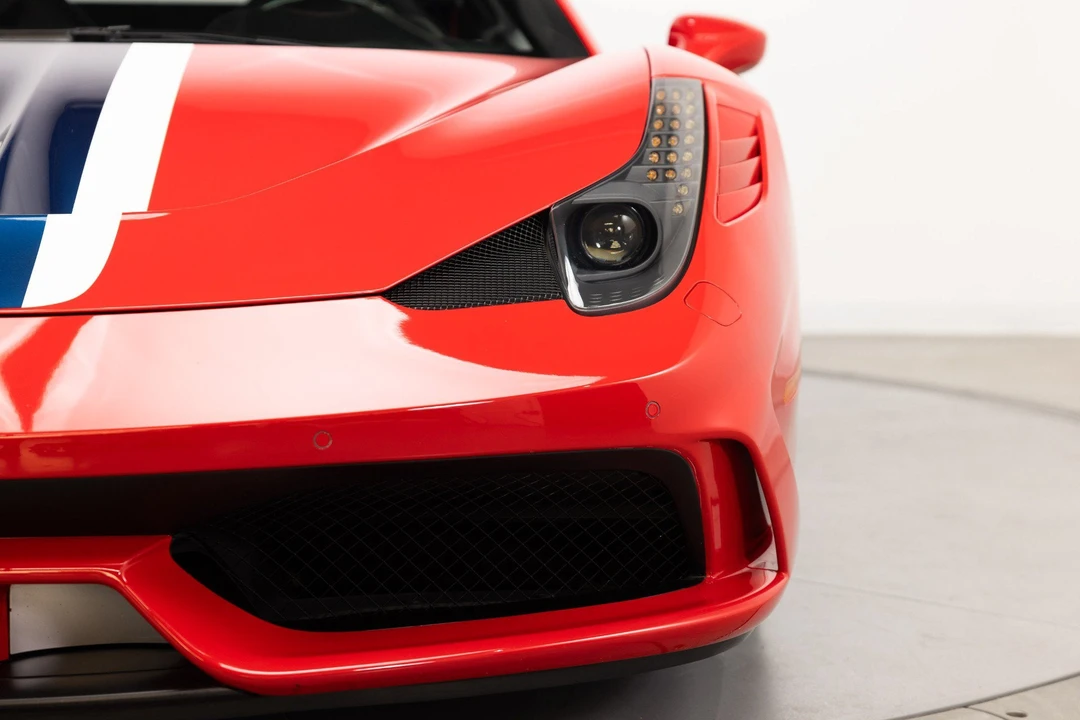 2014 Ferrari 458 Speciale - Image 21 of 31