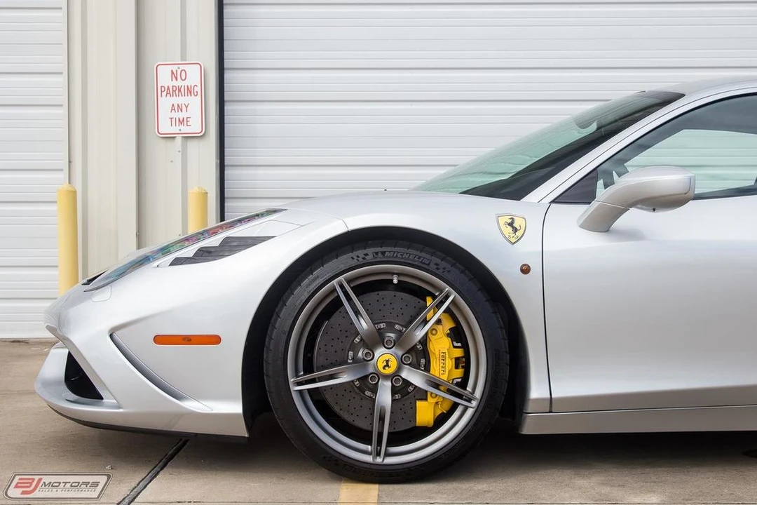 2014 Ferrari 458 Speciale - Image 10 of 31