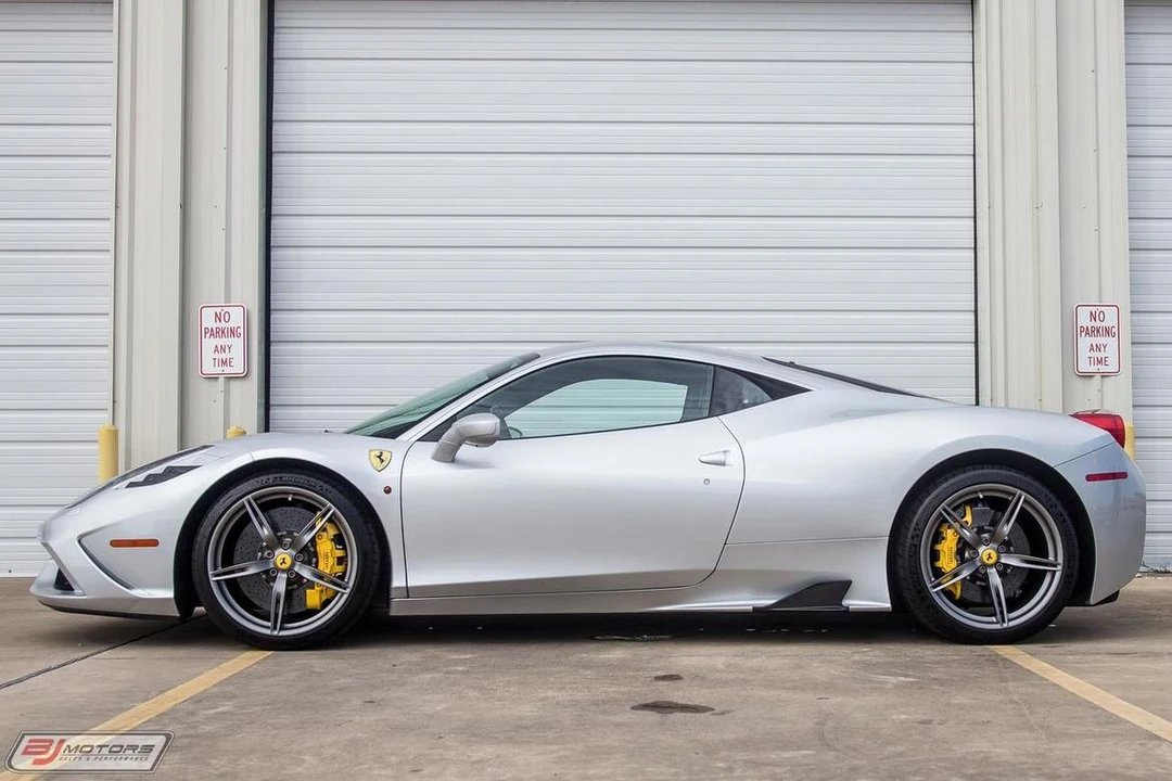 2014 Ferrari 458 Speciale - Image 5 of 31