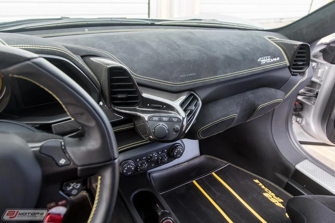 2014 Ferrari 458 Speciale - Image 24 of 31