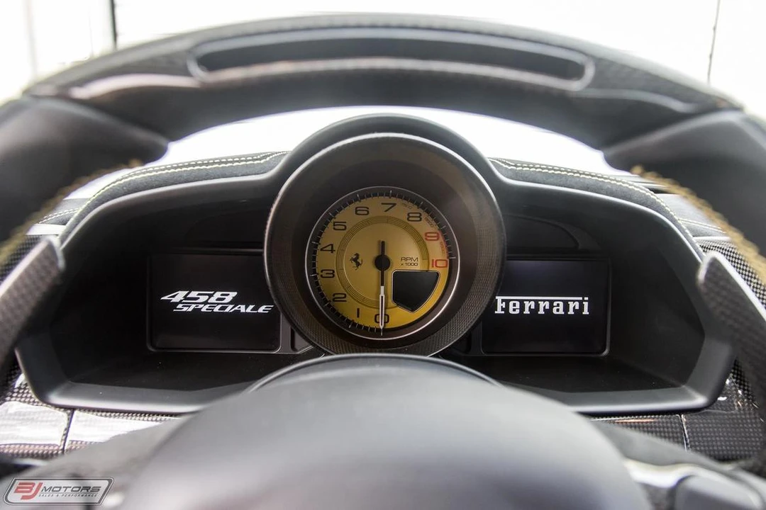 2014 Ferrari 458 Speciale - Image 23 of 31