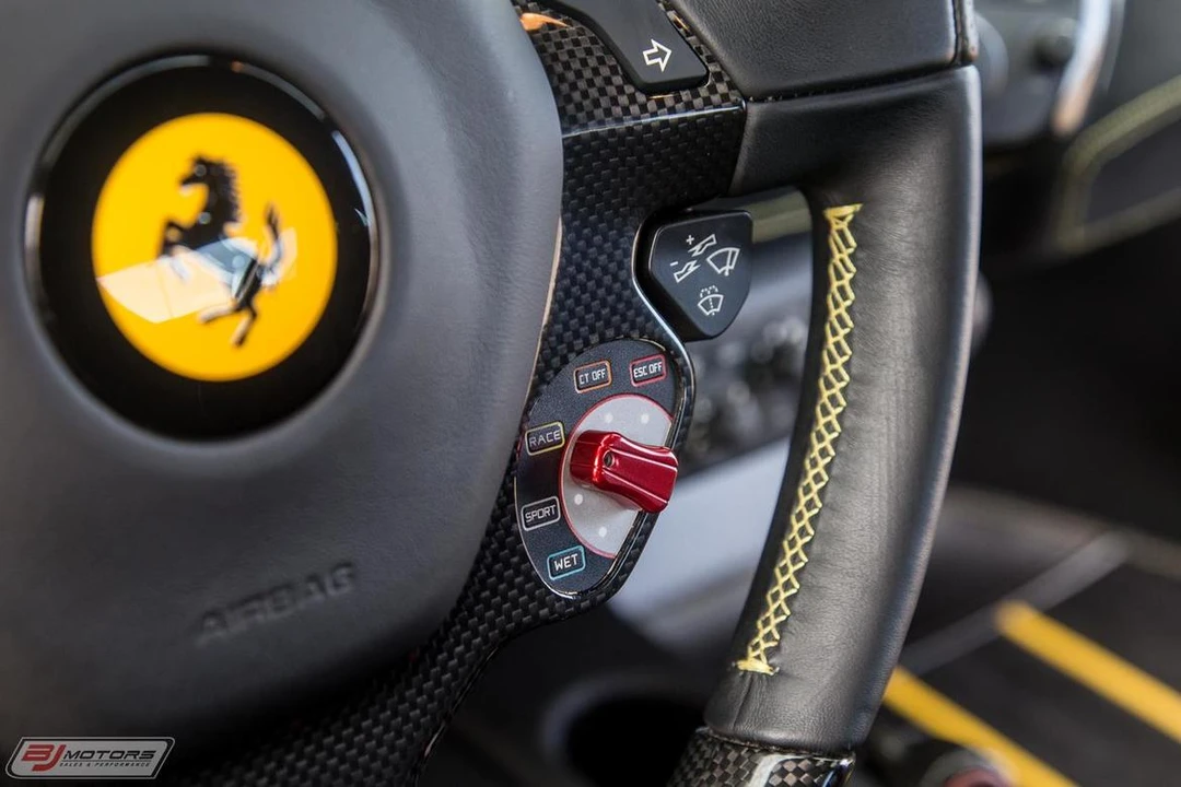 2014 Ferrari 458 Speciale - Image 26 of 31