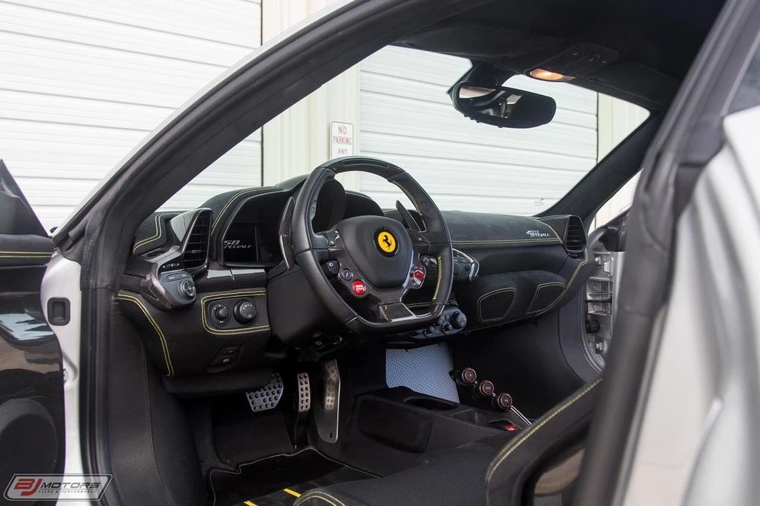 2014 Ferrari 458 Speciale - Image 19 of 31