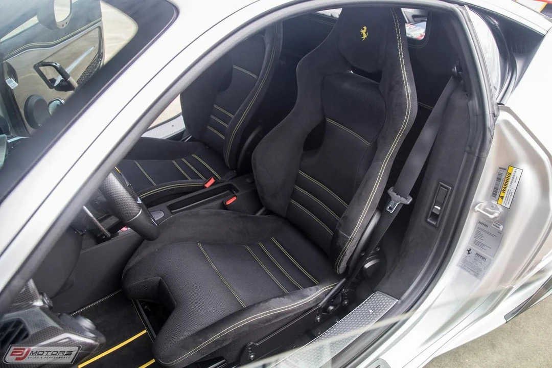 2014 Ferrari 458 Speciale - Image 21 of 31