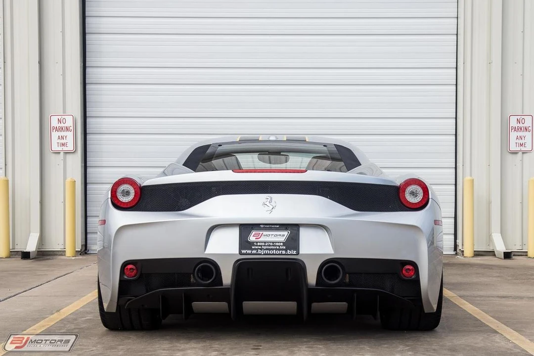 2014 Ferrari 458 Speciale - Image 8 of 31