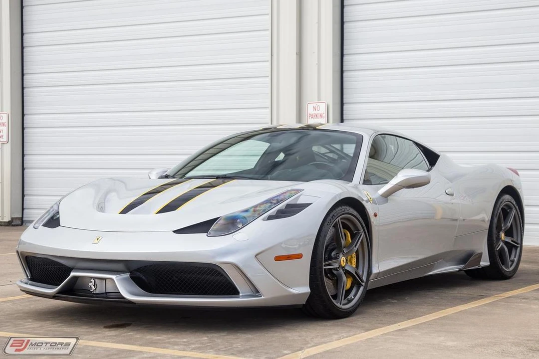 2014 Ferrari 458 Speciale - Image 2 of 31