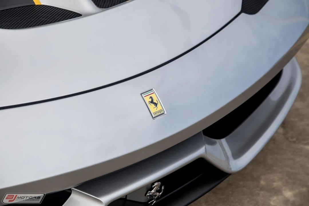 2014 Ferrari 458 Speciale - Image 14 of 31