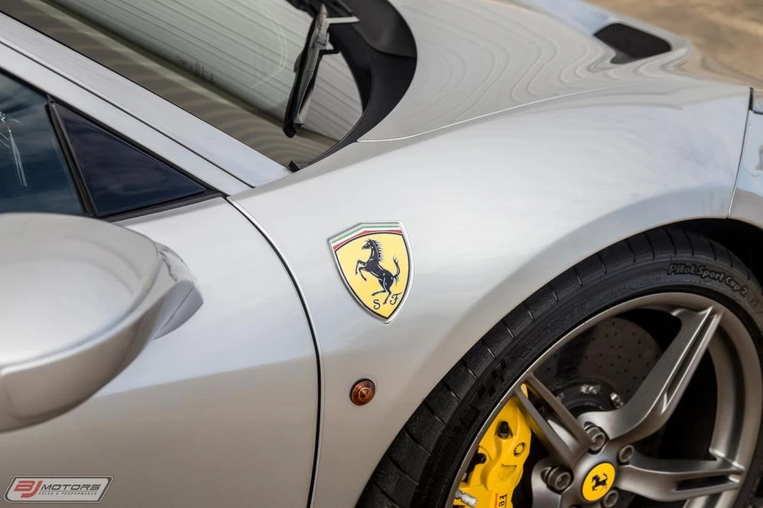 2014 Ferrari 458 Speciale - Image 16 of 31