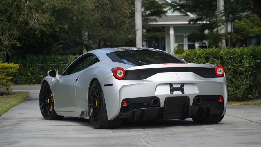 2014 Ferrari 458 Speciale - Image 19 of 31
