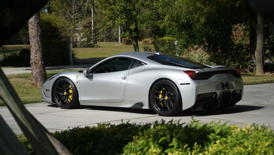 2014 Ferrari 458 Speciale - Image 18 of 31
