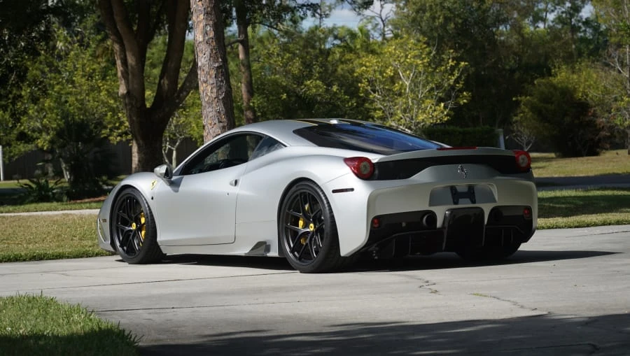 2014 Ferrari 458 Speciale - Image 8 of 31