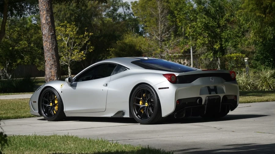 2014 Ferrari 458 Speciale - Image 10 of 31