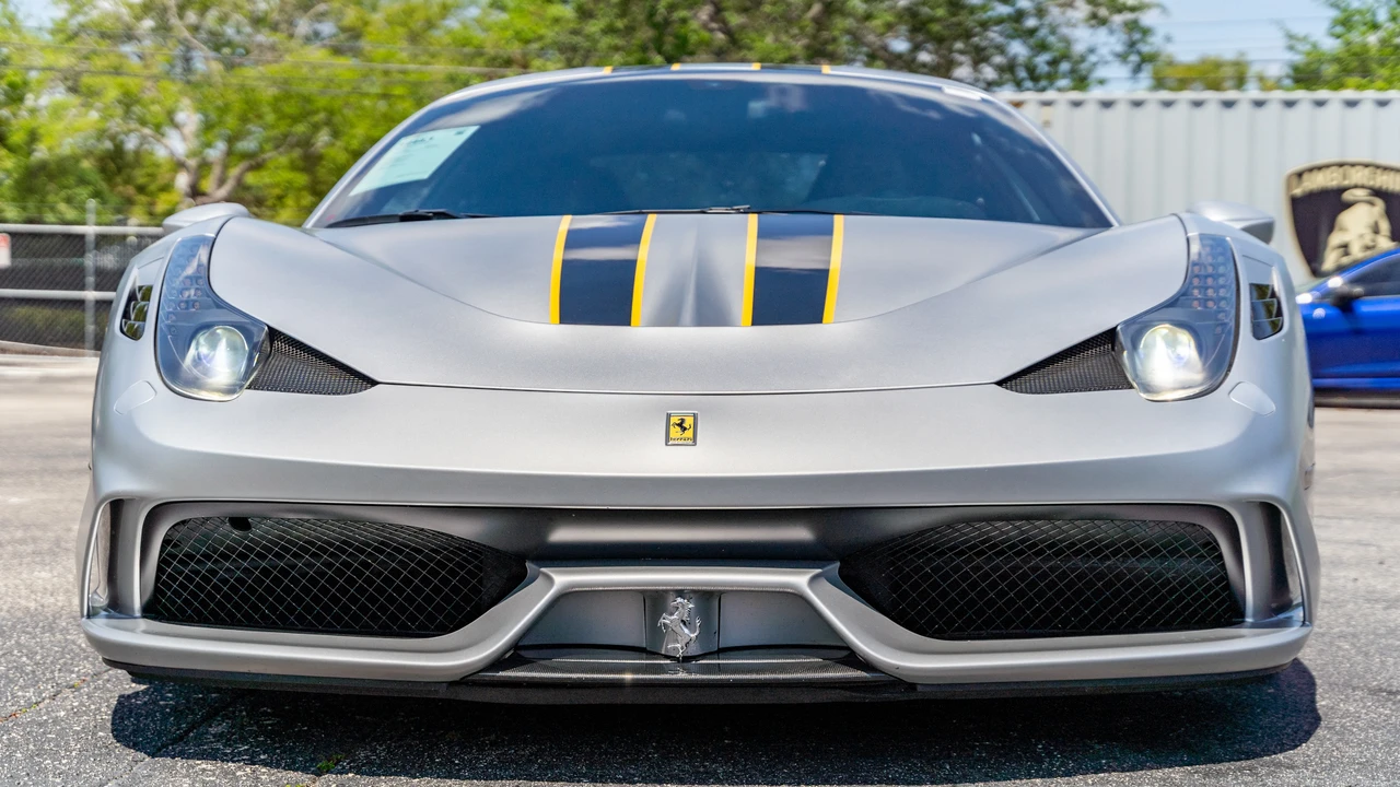 2014 Ferrari 458 Speciale - Image 11 of 31