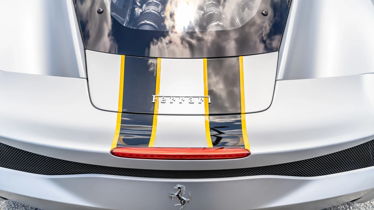 2014 Ferrari 458 Speciale - Image 9 of 31