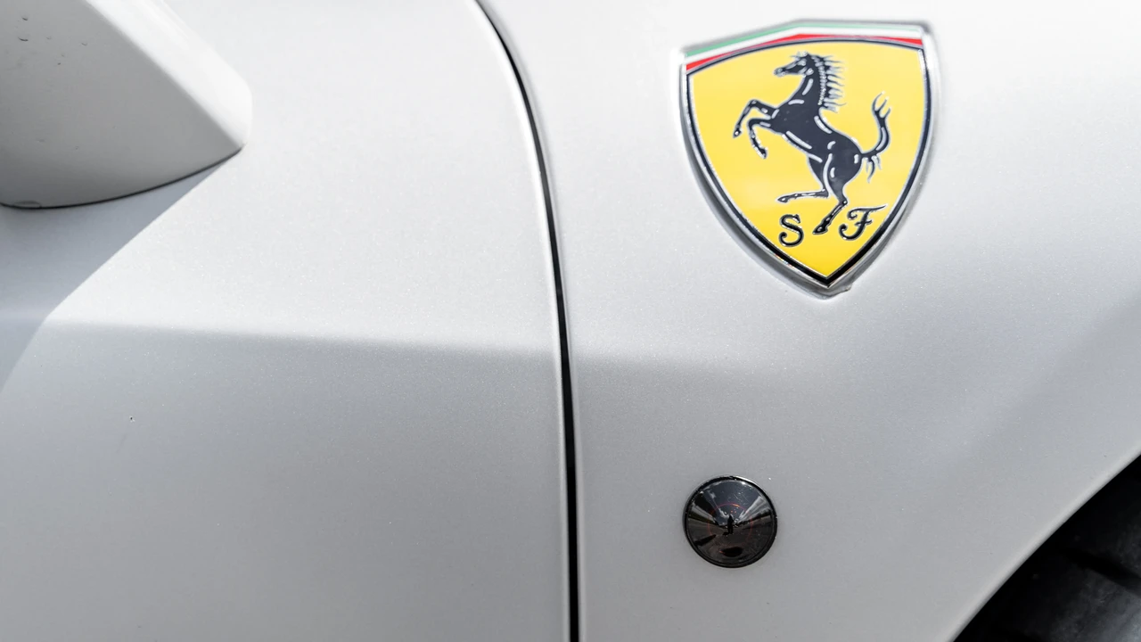 2014 Ferrari 458 Speciale - Image 24 of 31
