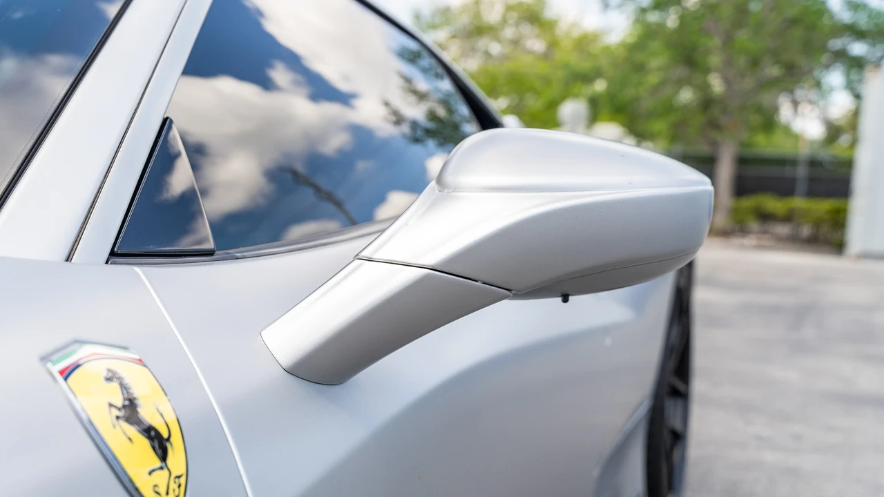 2014 Ferrari 458 Speciale - Image 29 of 31
