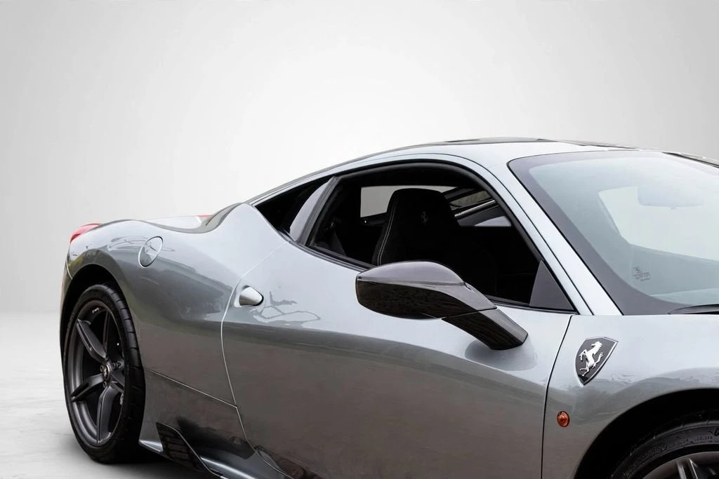 2014 Ferrari 458 Speciale - Image 15 of 31
