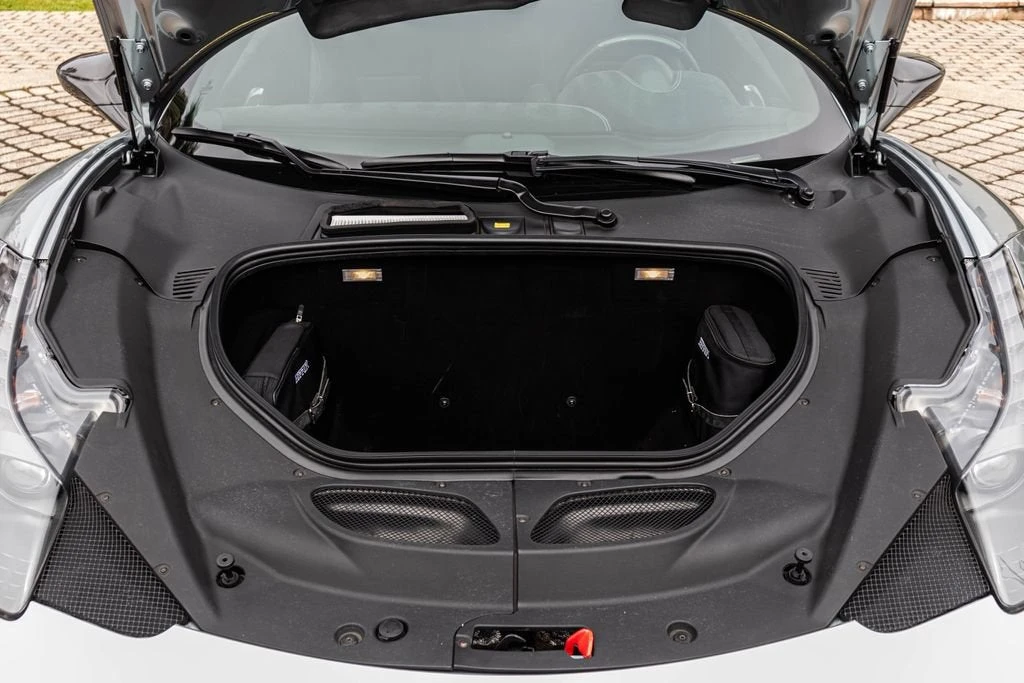 2014 Ferrari 458 Speciale - Image 13 of 31