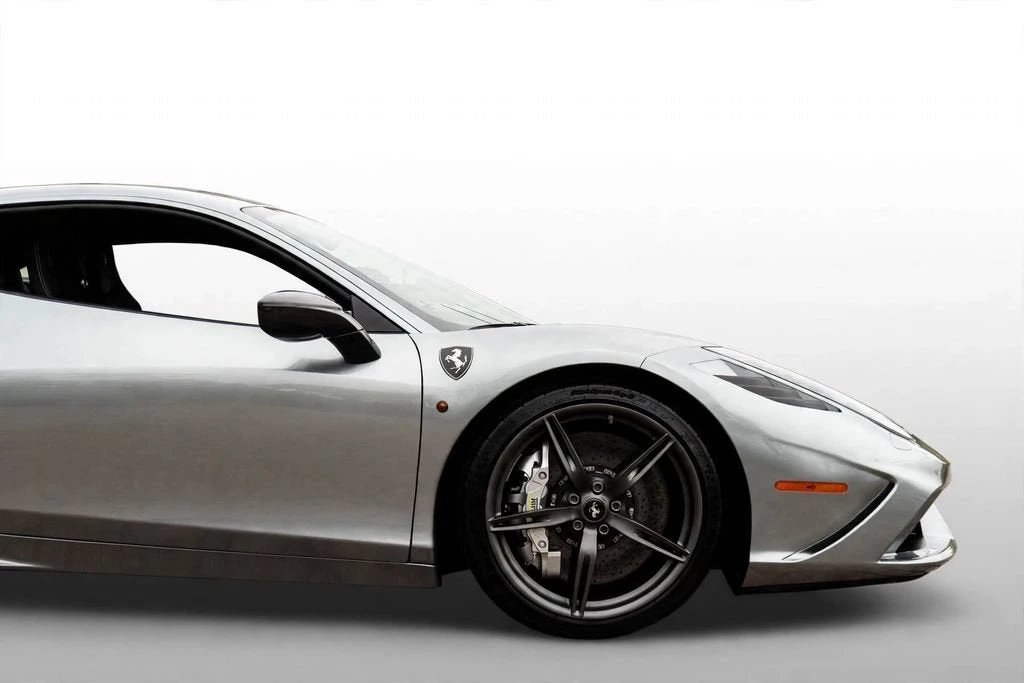 2014 Ferrari 458 Speciale - Image 17 of 31