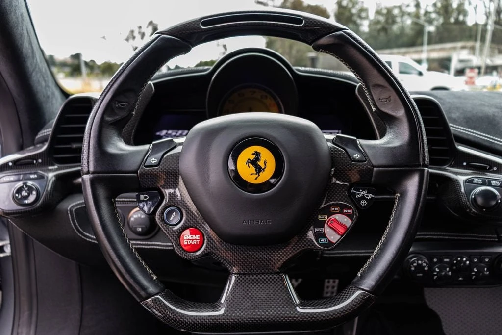 2014 Ferrari 458 Speciale - Image 4 of 31