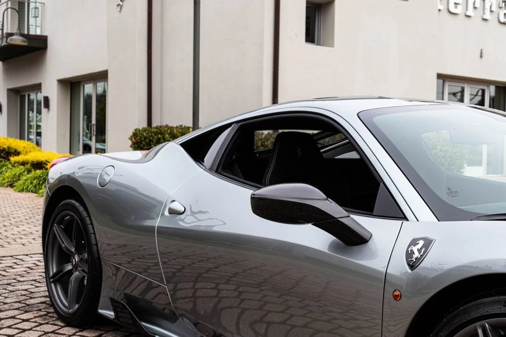 2014 Ferrari 458 Speciale - Image 15 of 31
