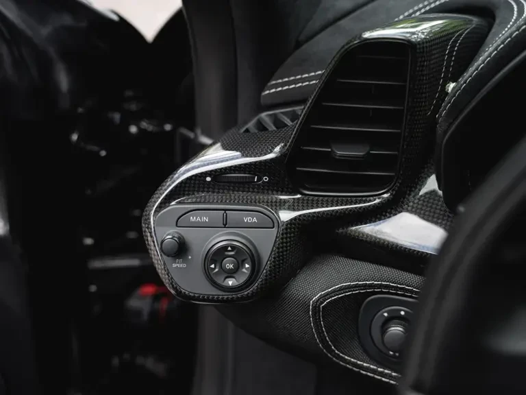 2014 Ferrari 458 Speciale - Image 25 of 31