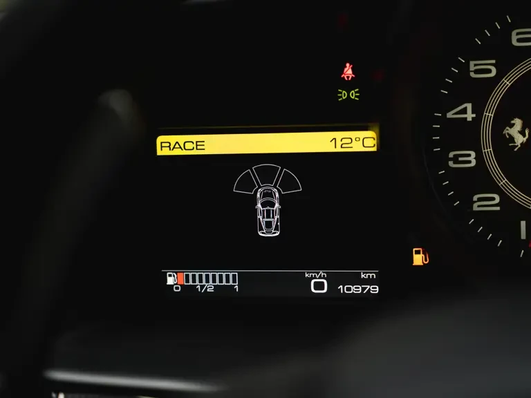 2014 Ferrari 458 Speciale - Image 16 of 31