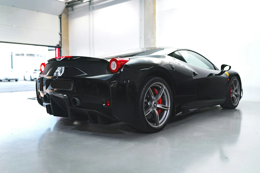 2014 Ferrari 458 Speciale - Image 15 of 21