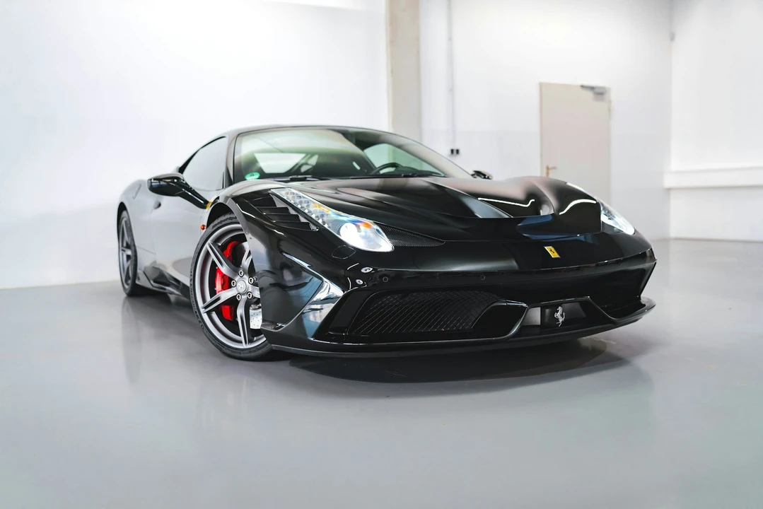 2014 Ferrari 458 Speciale - Image 17 of 21