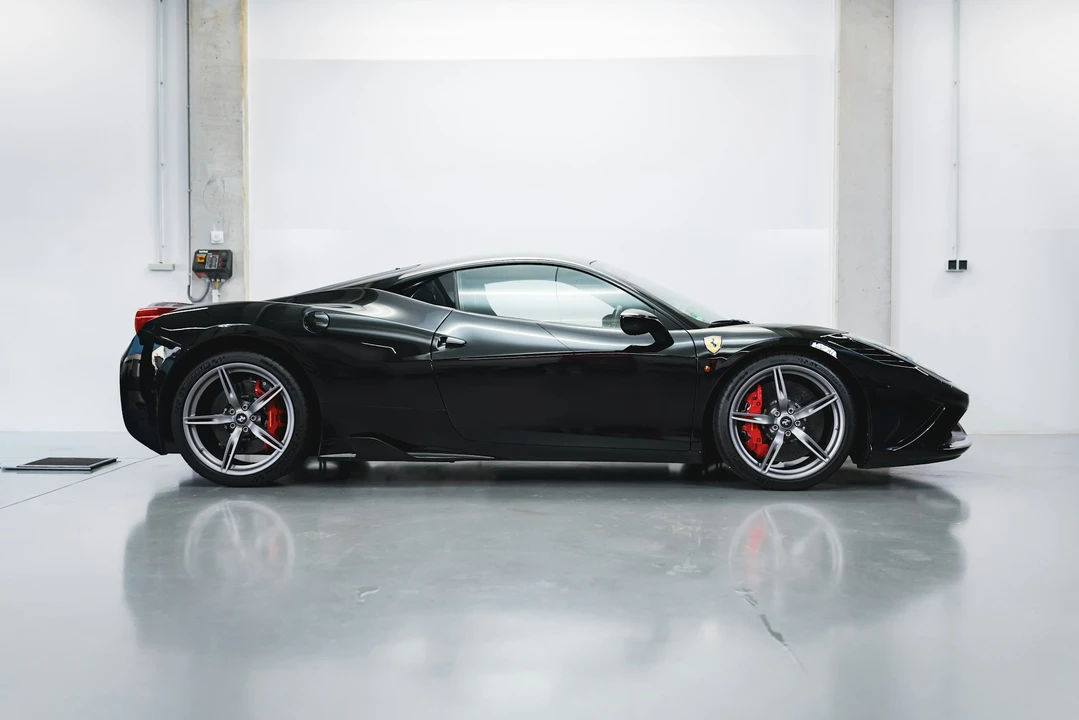 2014 Ferrari 458 Speciale - Image 16 of 21