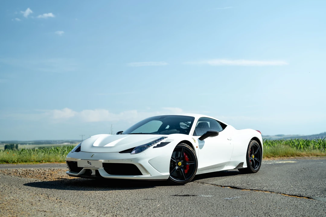 2014 Ferrari 458 Speciale - Image 15 of 31