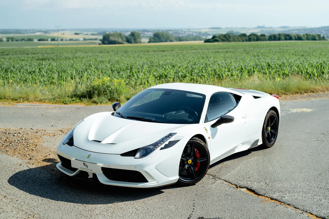 2014 Ferrari 458 Speciale - Image 9 of 31