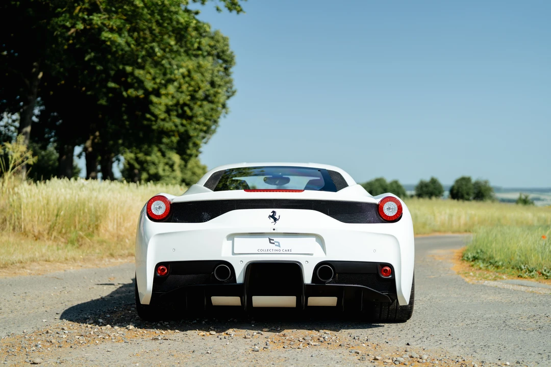 2014 Ferrari 458 Speciale - Image 22 of 31