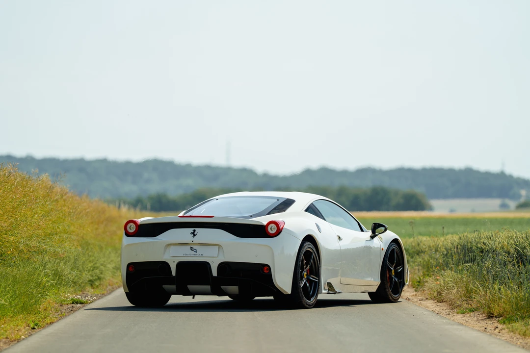 2014 Ferrari 458 Speciale - Image 29 of 31