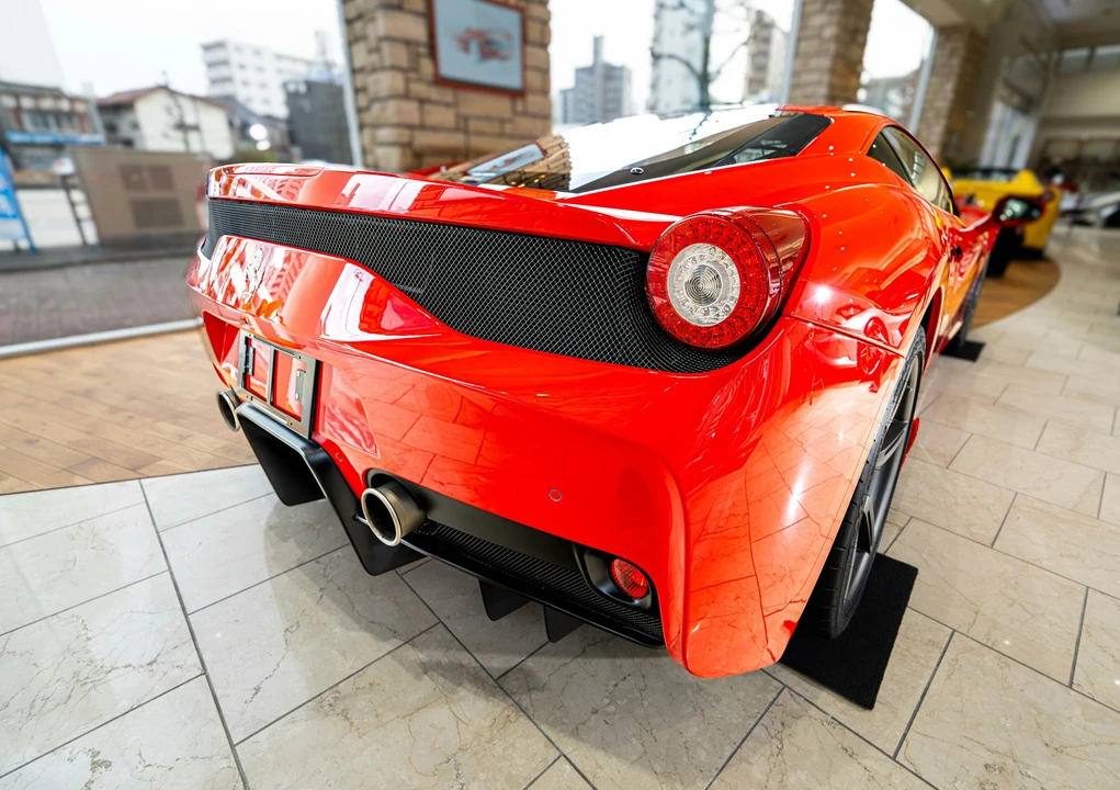 2014 Ferrari 458 Speciale - Image 5 of 21